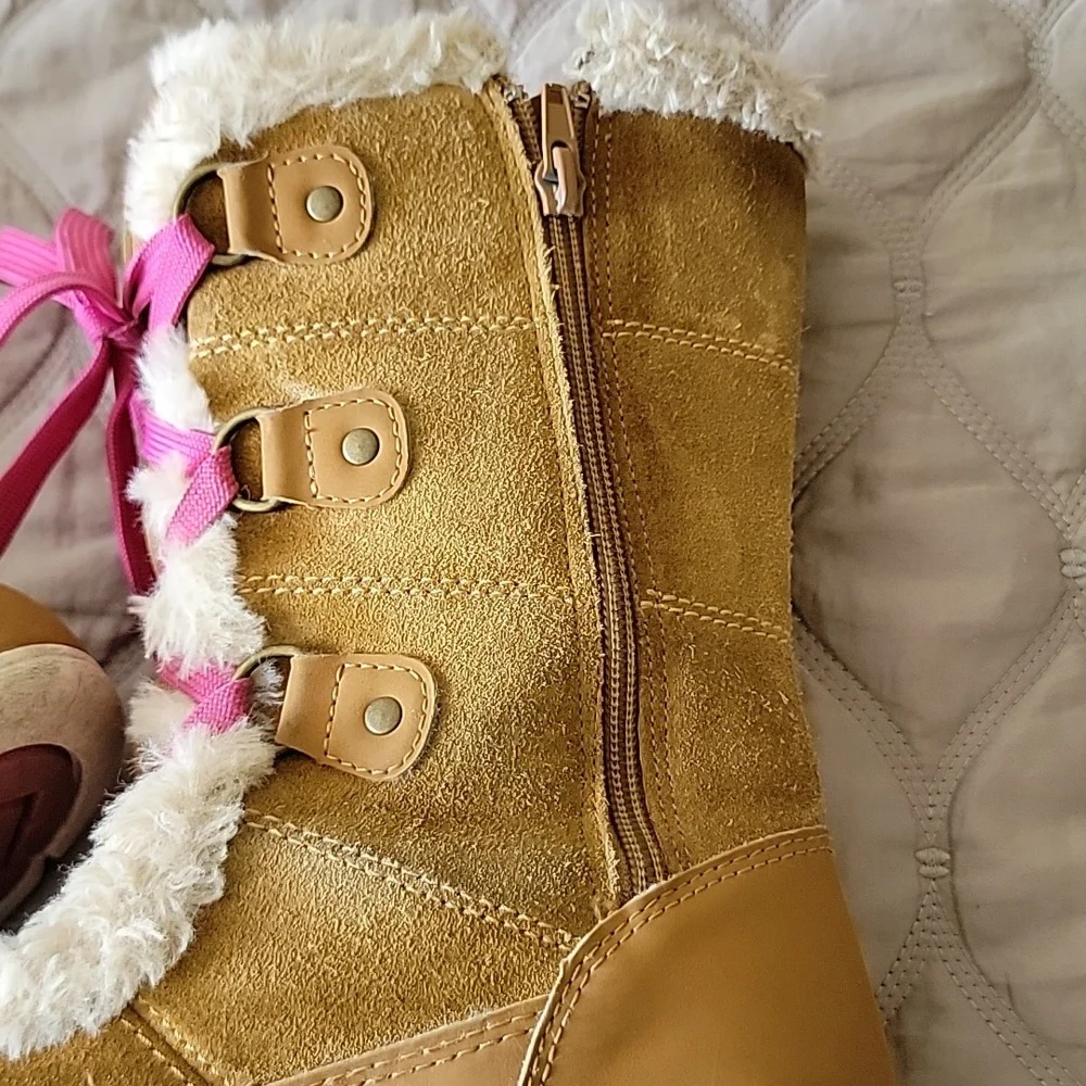 DSG pre- owned girls lace zip boots (see pics)